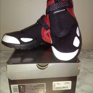 Jordan trunner LX 7y shoes